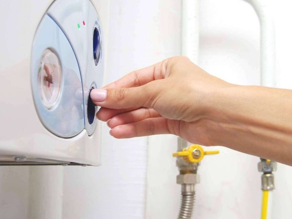 La caldera Saunier Duval no enciende: qué es y soluciones  